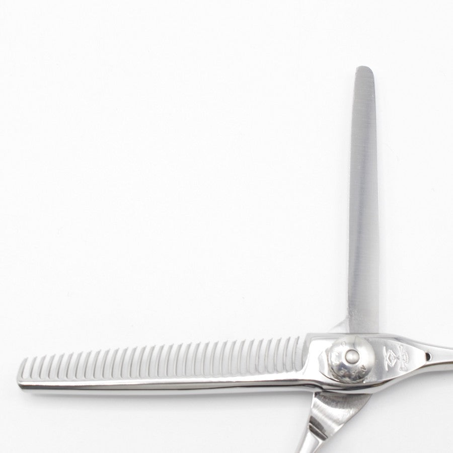 美品】ナルトシザー 二梳き ヘネシーラムールS31 無期限点検サービス券